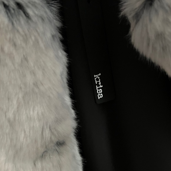 Krisa faux fur jacket - Picture 2 of 6